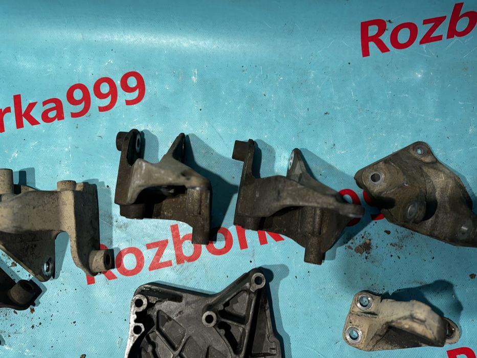 Кронштейн Qashqai j10 кріплення