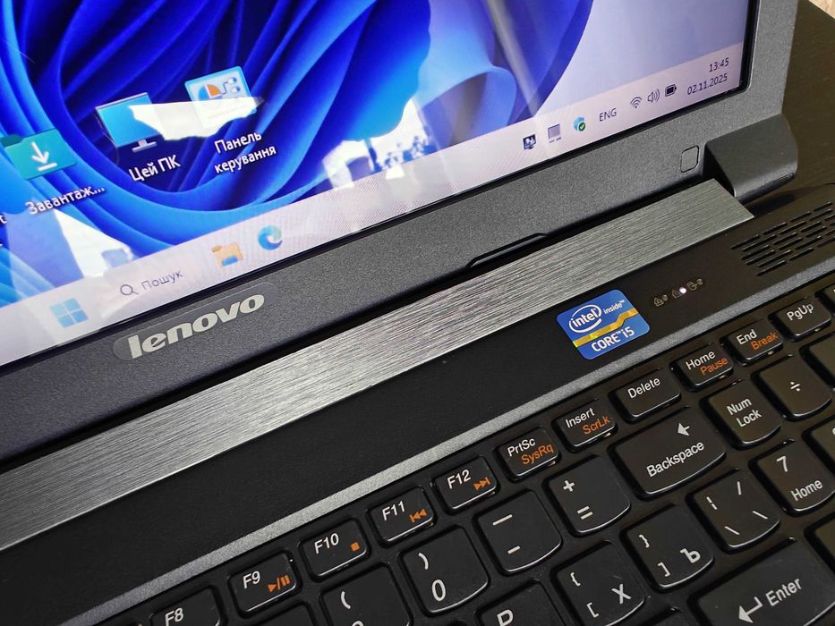 Ноутбук Lenovo B570e /15.6"/Intel Core i5 /8 DDR3 /128 SSD /500 HDD