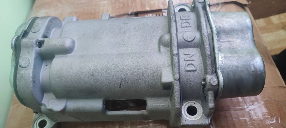 Продам под ремонт мотор.