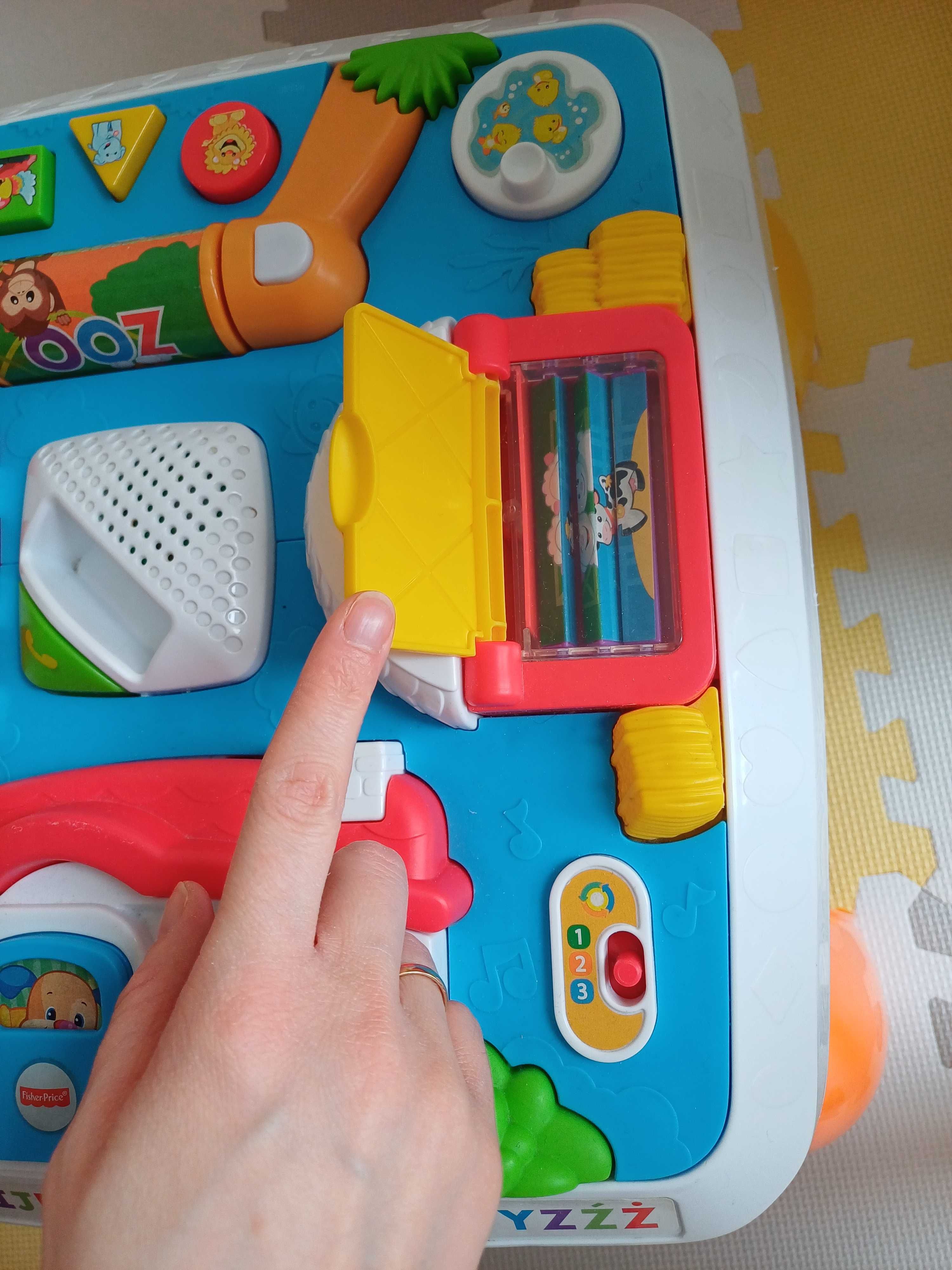 Stolik interaktywny fisher price