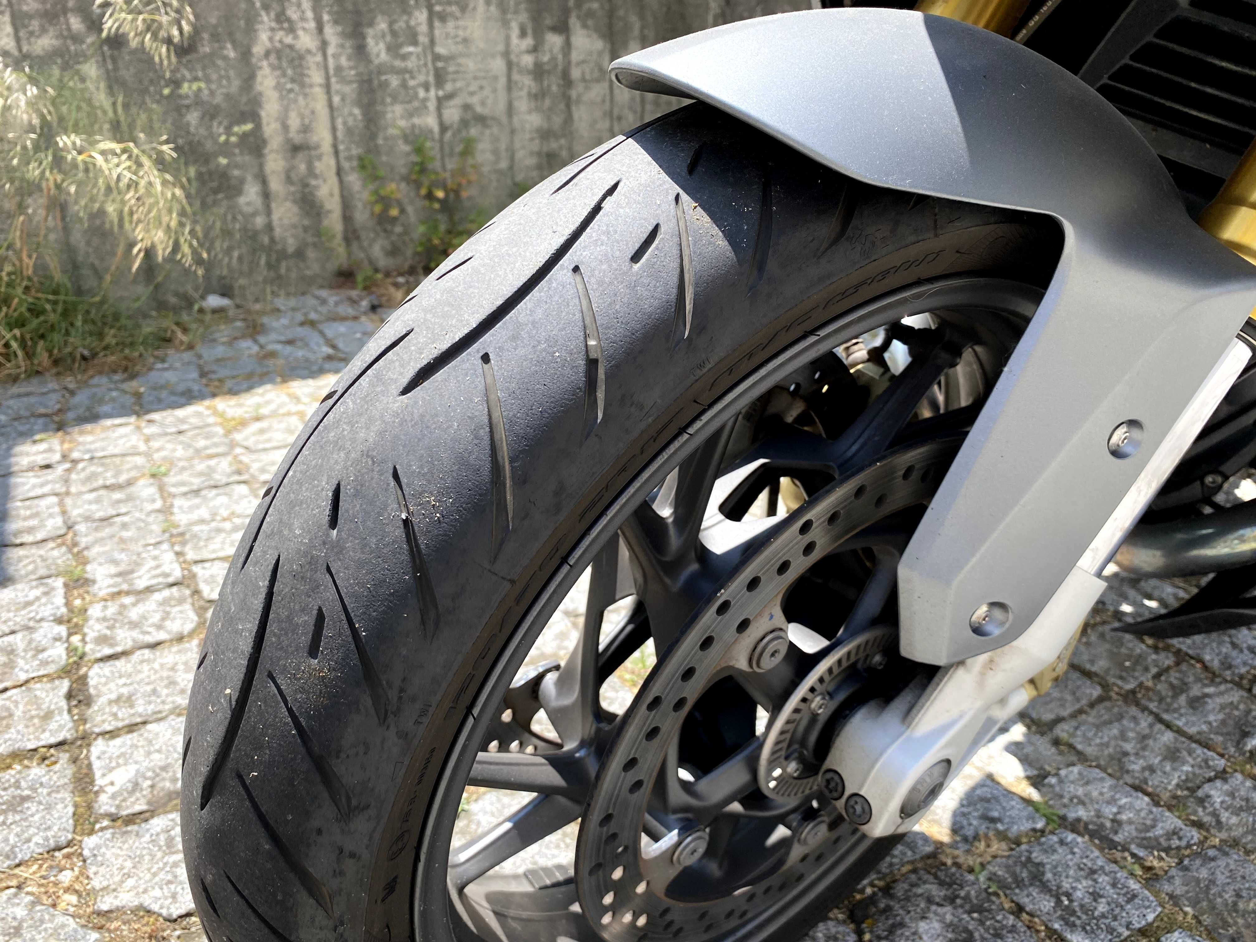 BMW R1200RS - Sport Touring