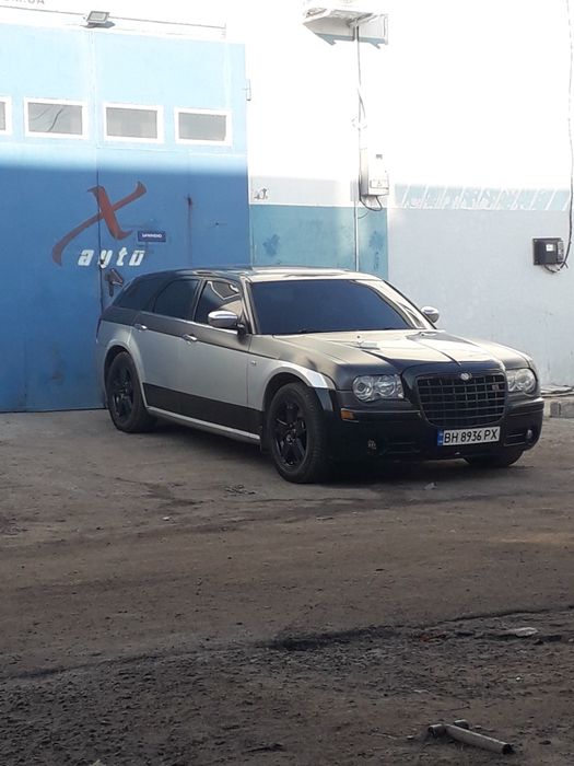 Крайслер 300с 5.7 хеми awd