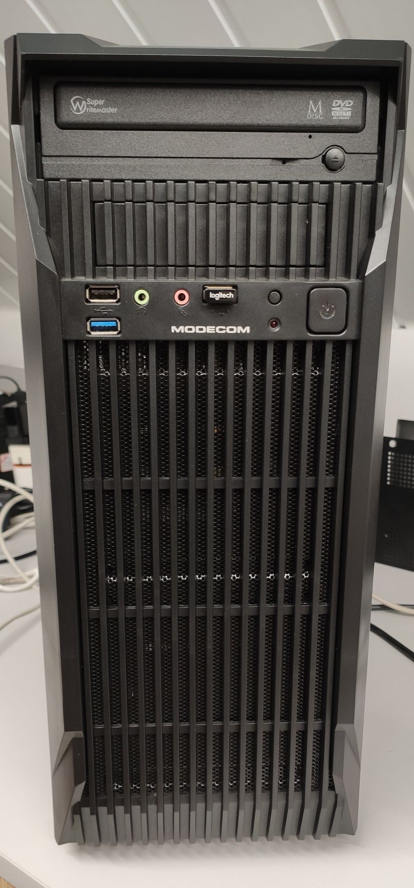 Komputer pc i5-6400 , 8GB RAM, SSD+HDD monitor