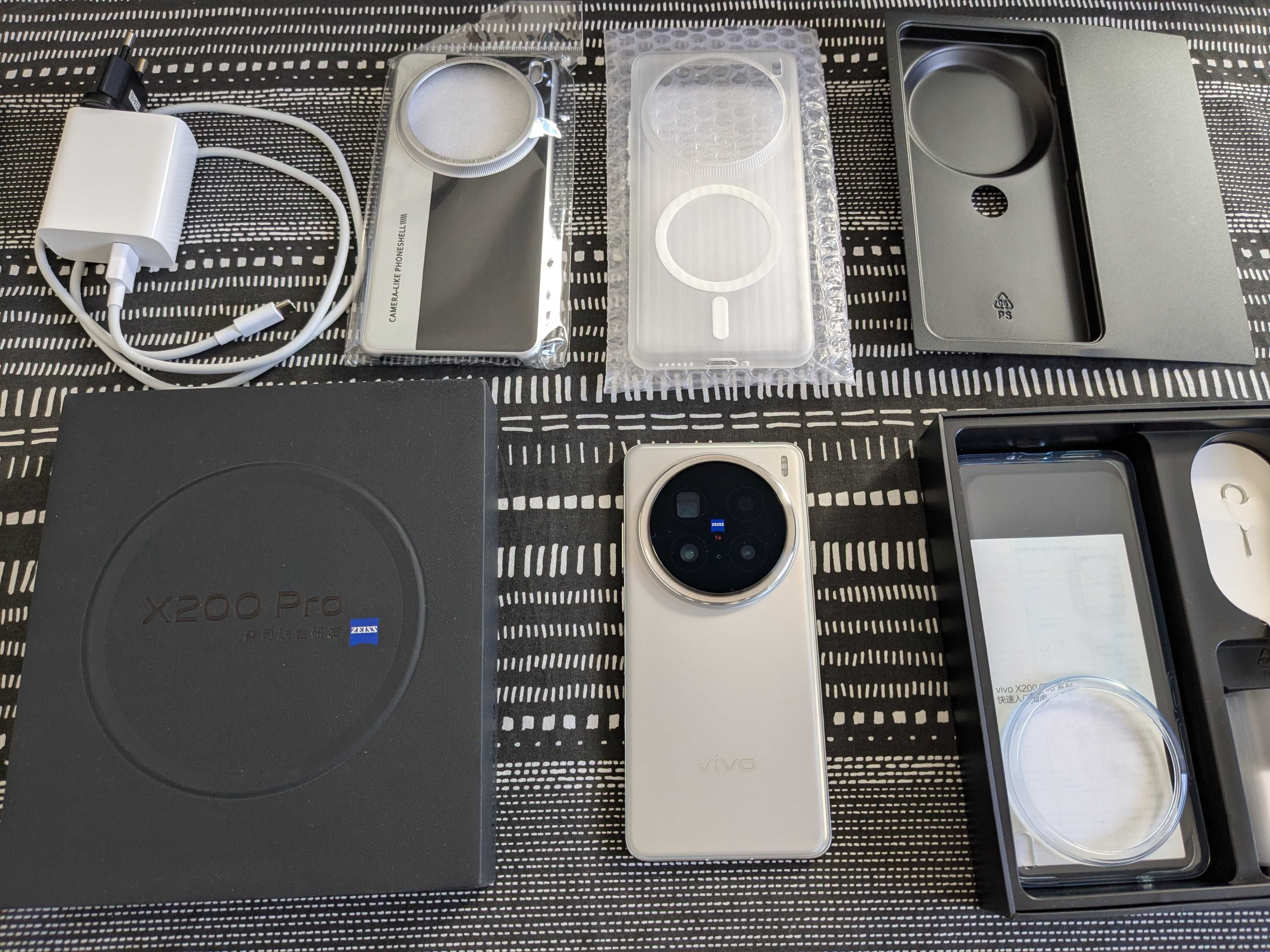 vivo X200 Pro-200MP ZEISS | 12GB+256GB | 6000mAh