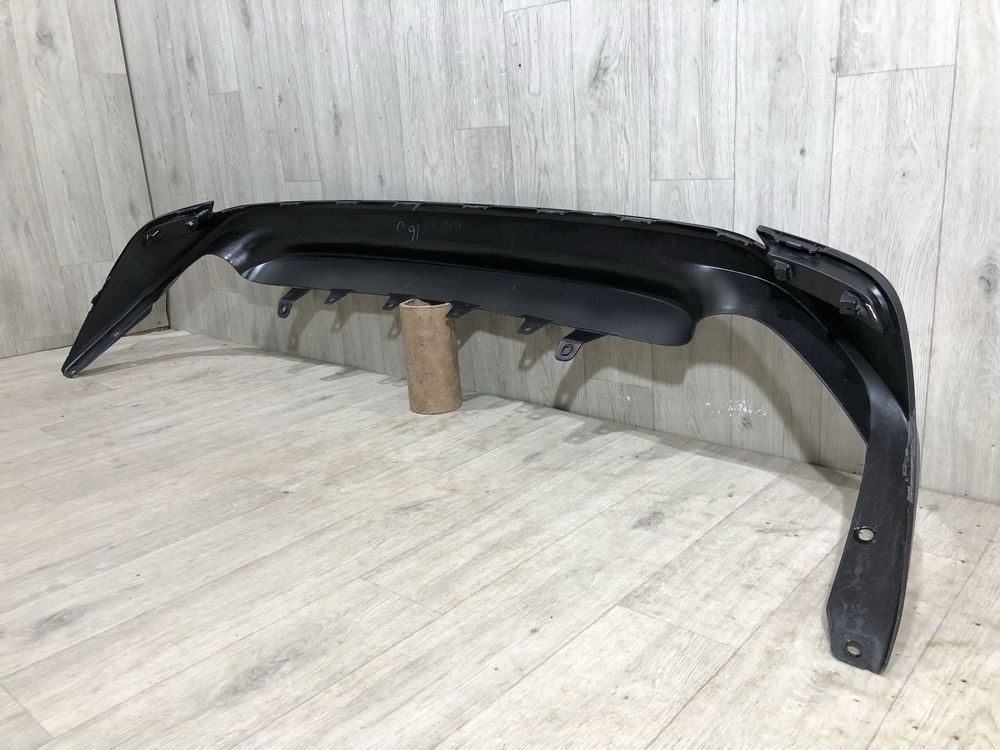 Бампер задний Toyota Camry XV70 ( 2018 - 2024 г.) спойлер диффузор