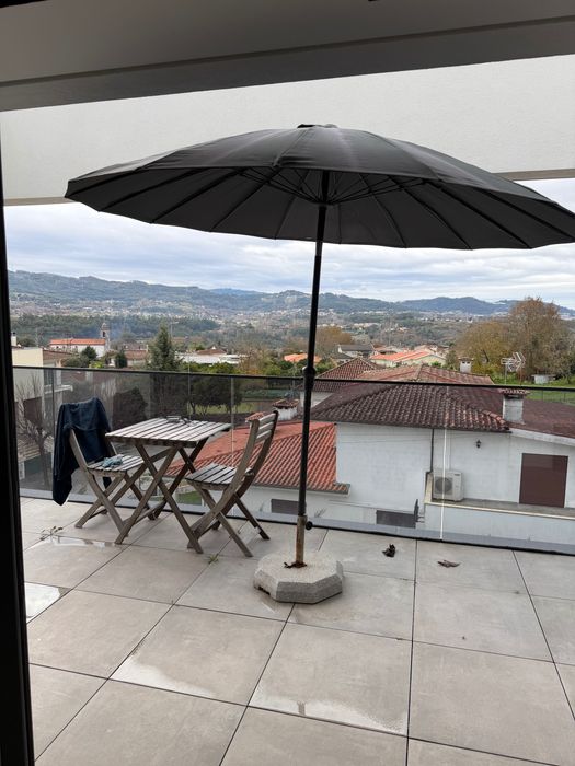 Chapéu de Sol para Jardim e base em pedra de 30kg