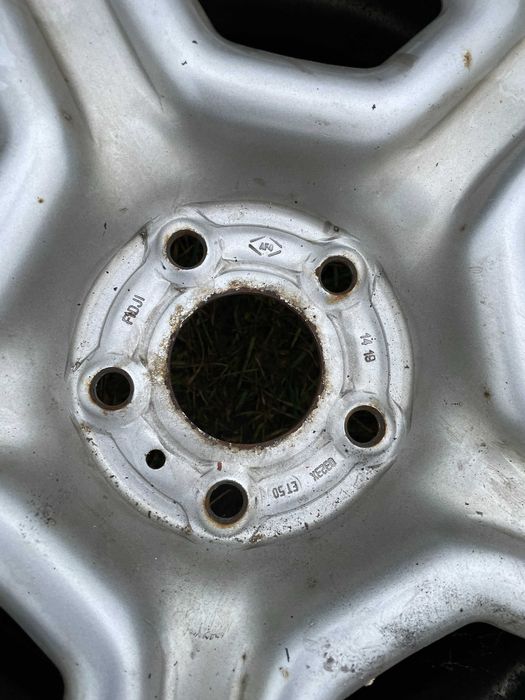 Okazja oryginalne felgi stalowe DACIA DUSTER 5x114.3 ET50 6,5Jx16