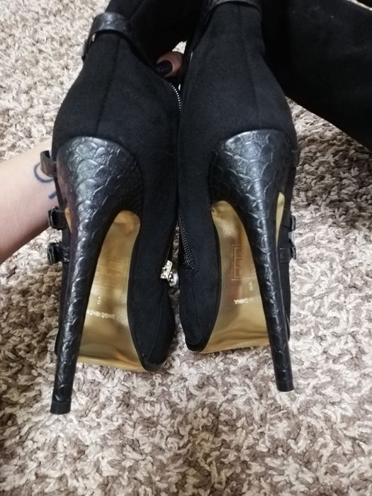 Ботфорты, сапоги на шпильке