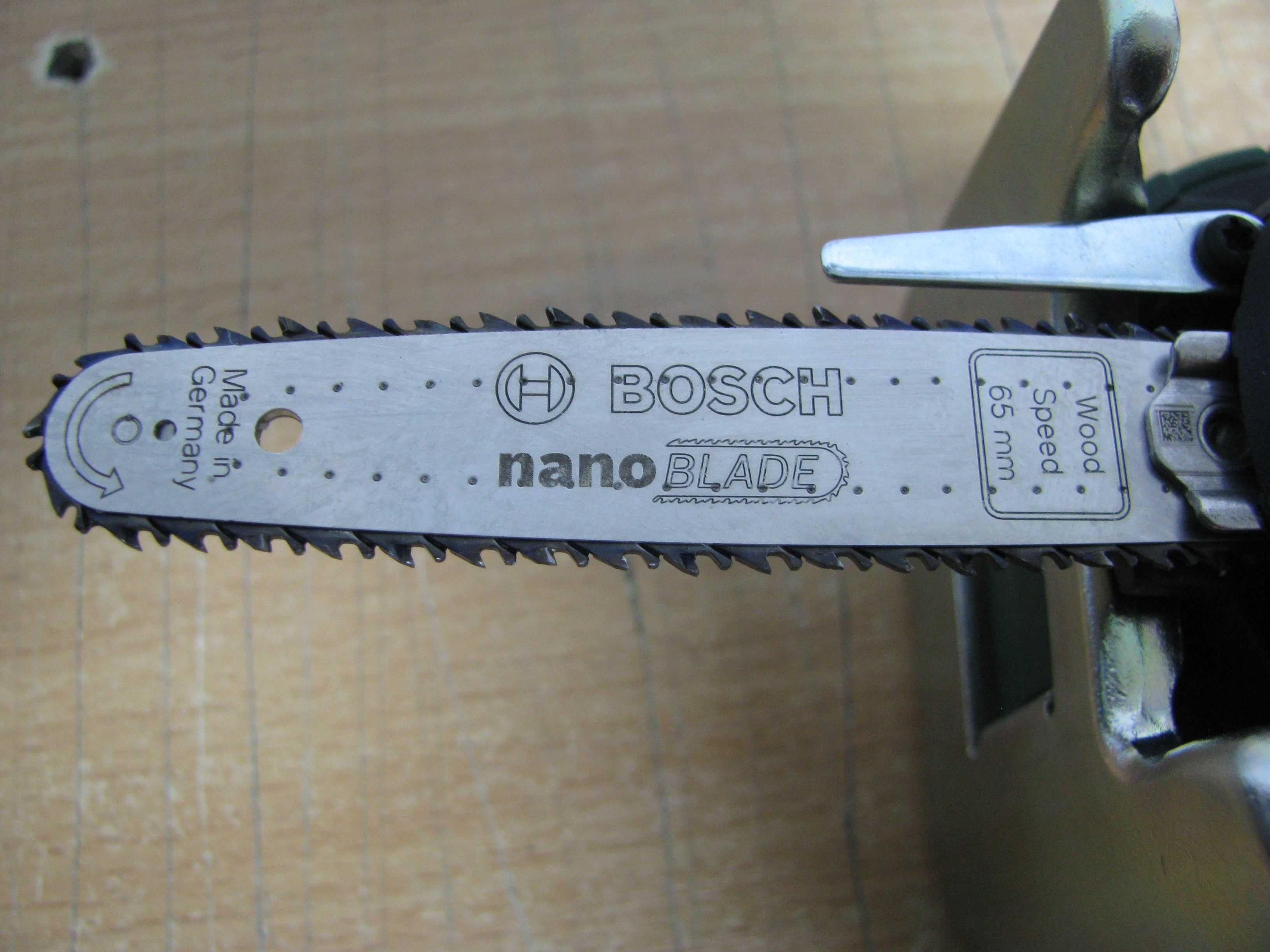 Акумуляторна пила Bosch EasyCut 12, акб 12 V 2 Ah