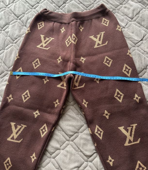 Костюм LV Louis Vuitton луі вуітон коричневий в наявності