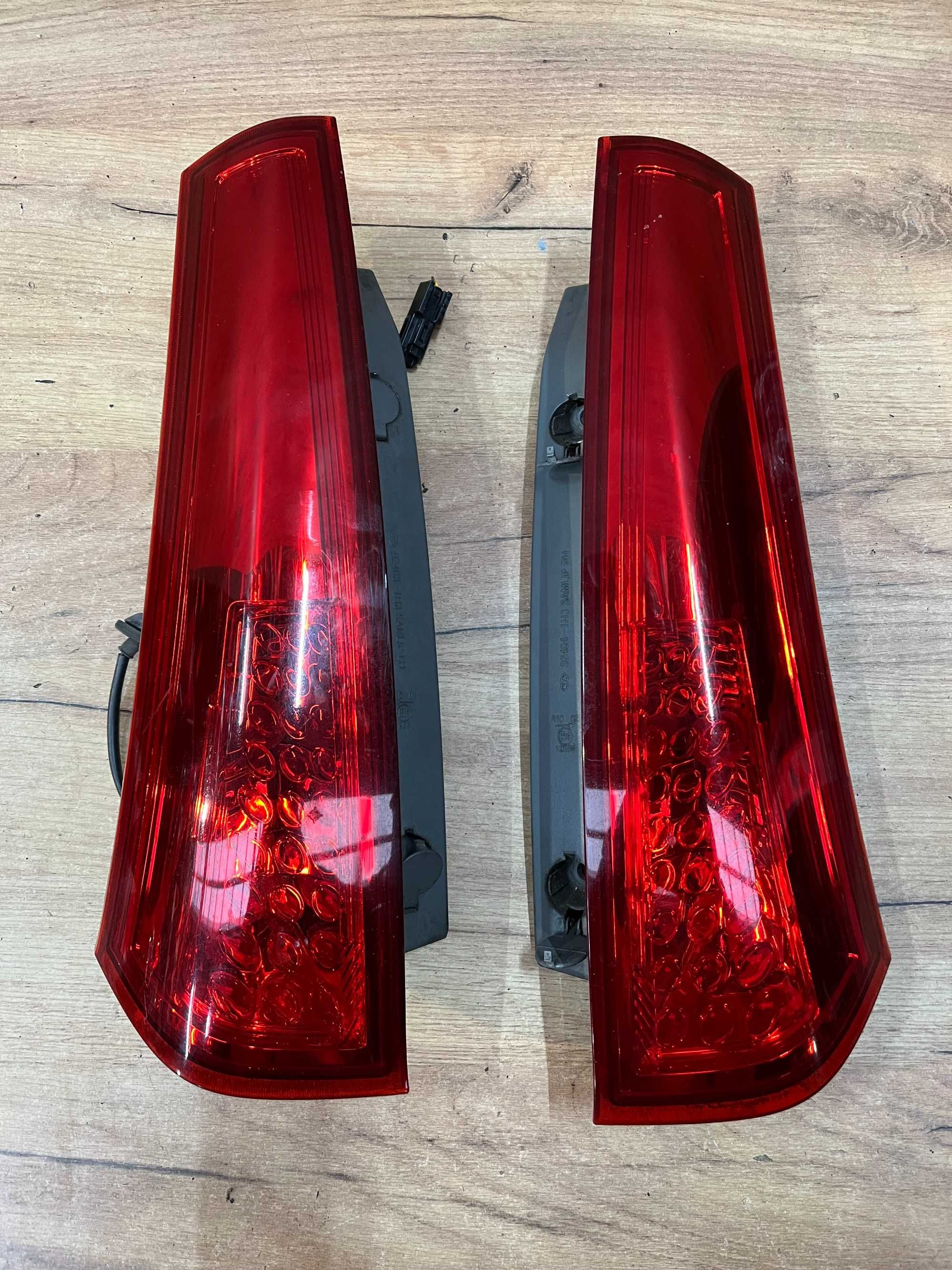 Lampa/reflektor tylny lewy prawy Kia Ceed lift kombi