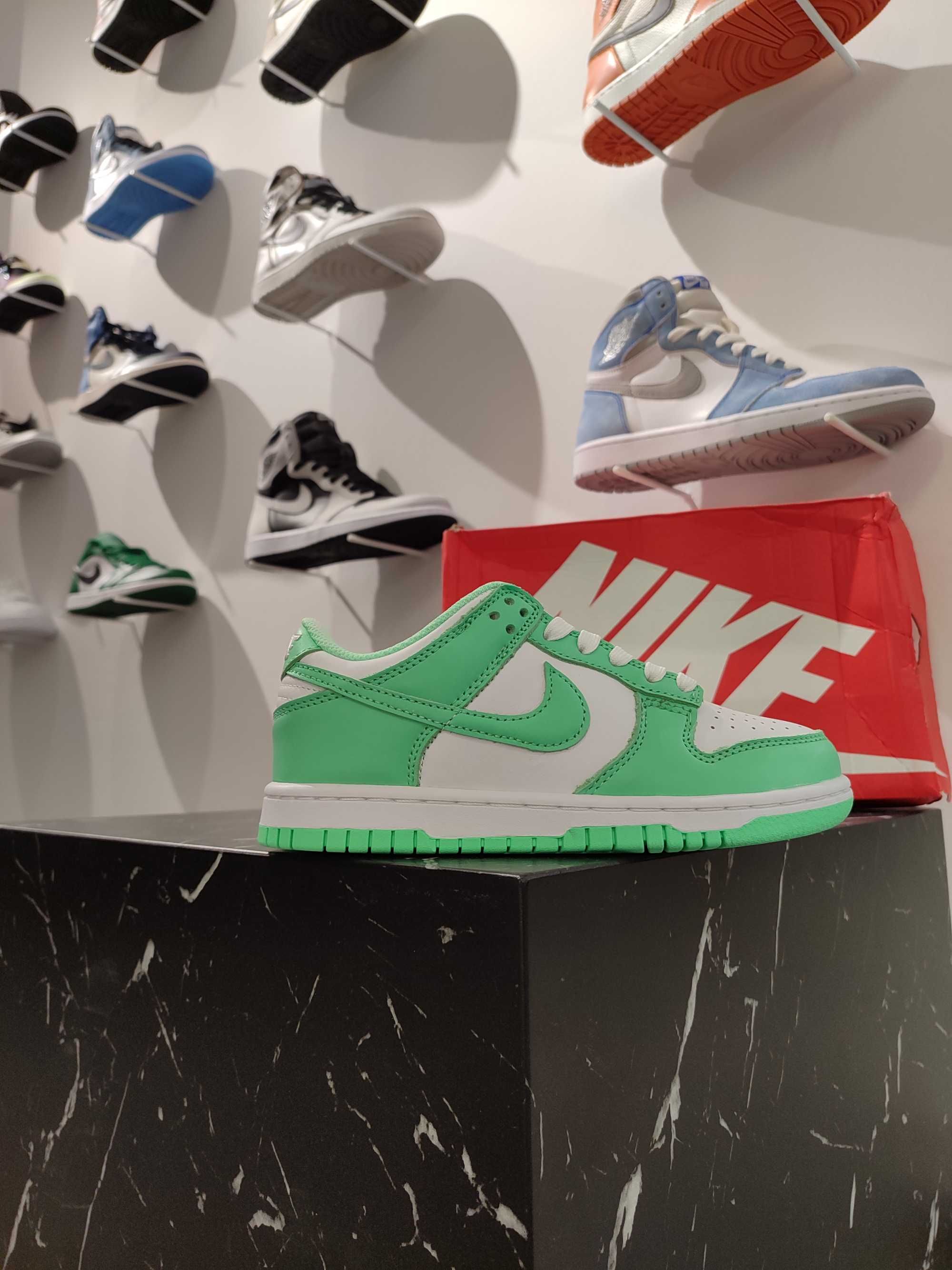 Кросівки NIKE Dunk Low Green Glow