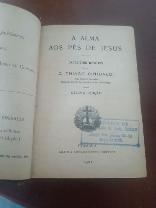 Livro religioso antigo