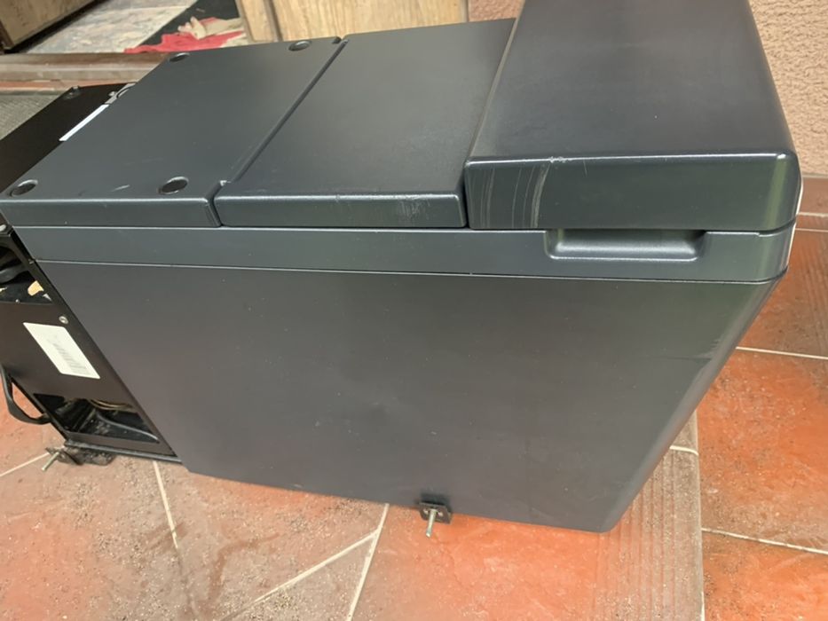 Автохолодильник Ивеко Iveco  Івеко стралис Stralis 12/24 V