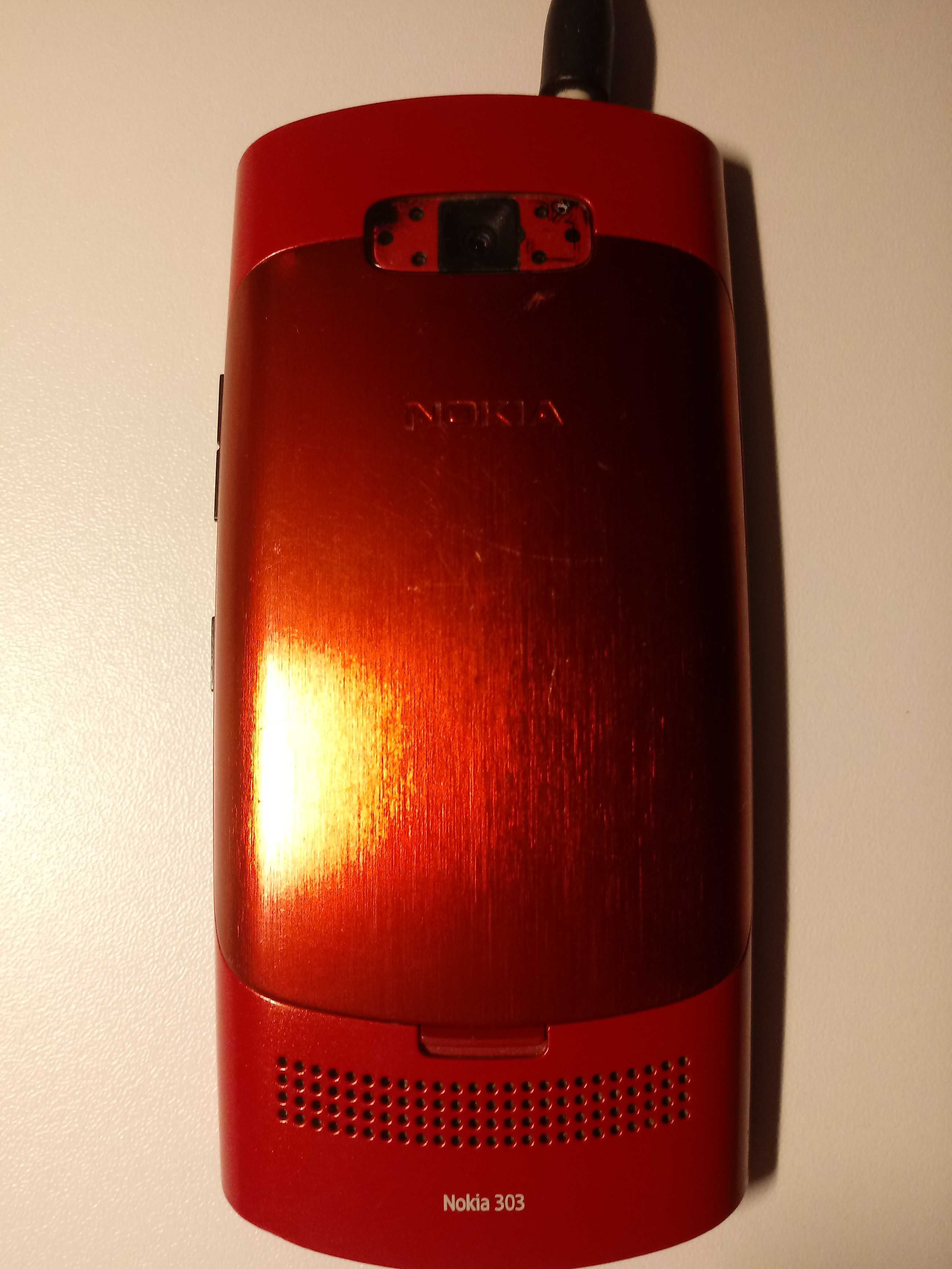 Nokia Asha 303 czerwonaa