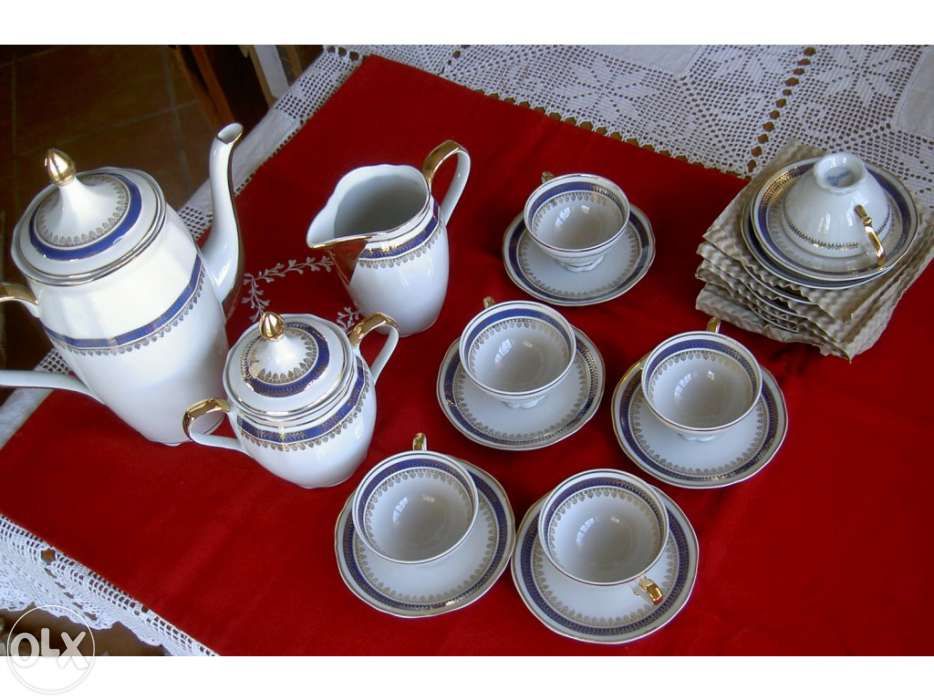 Serviço de café em porcelana SP; Fruteira,Vista Alegre;Prato de centro