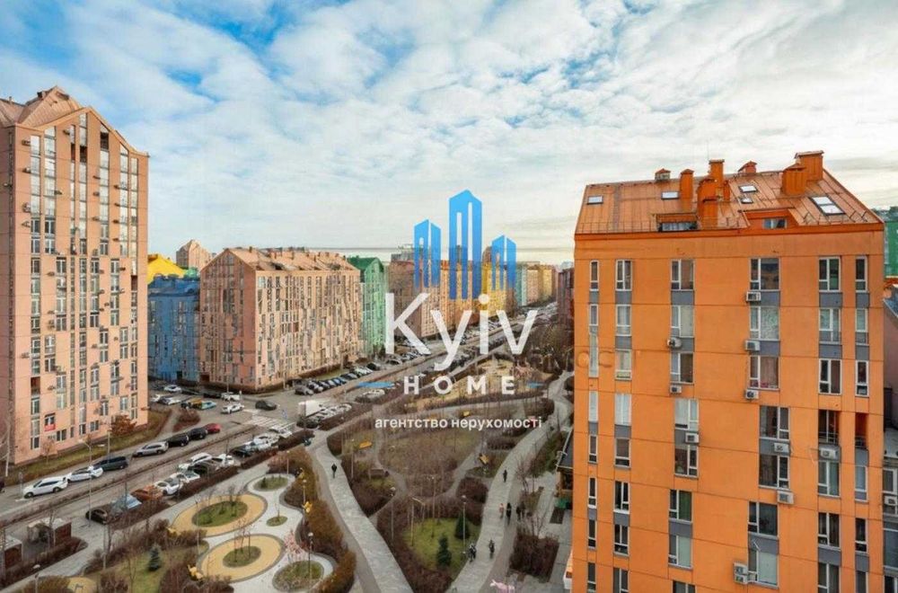 Продаж квартири, 2 кімнатна, ЖК Комфорт Таун, двоповерхова, з ремонтом
