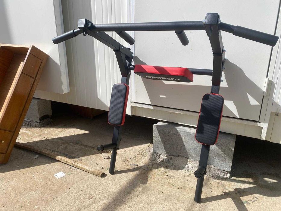 Estação de musculação de parede ONETWOFIT – COMO NOVA