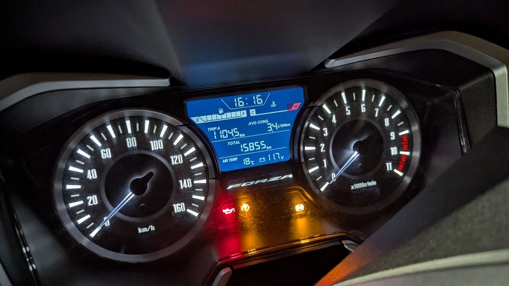 Skuter Honda Forza 300 NSS dobry stan, niski przebieg