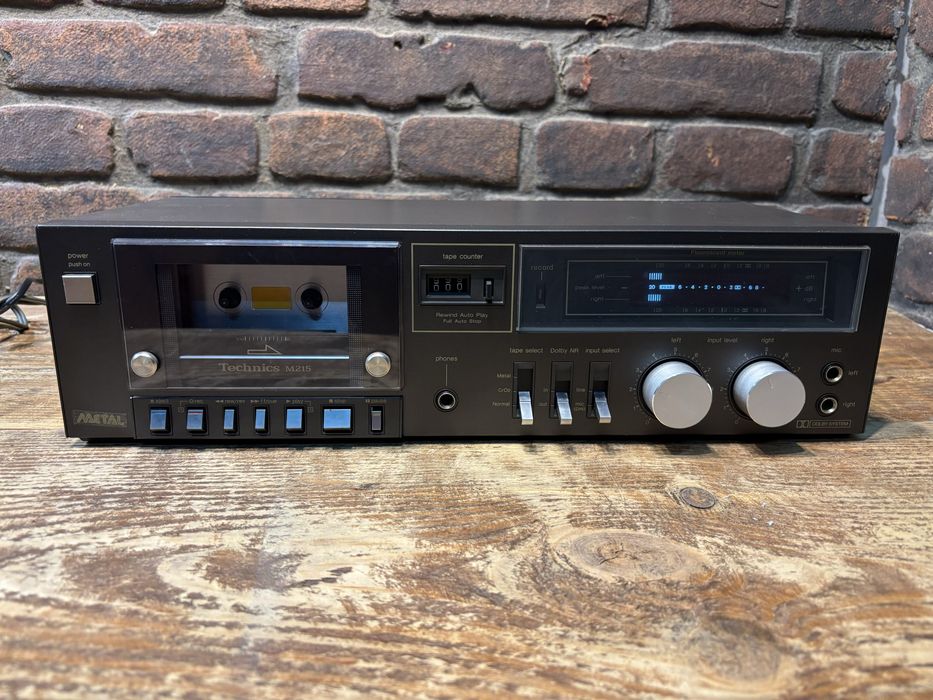 Magnetofon Technics  RS M 215