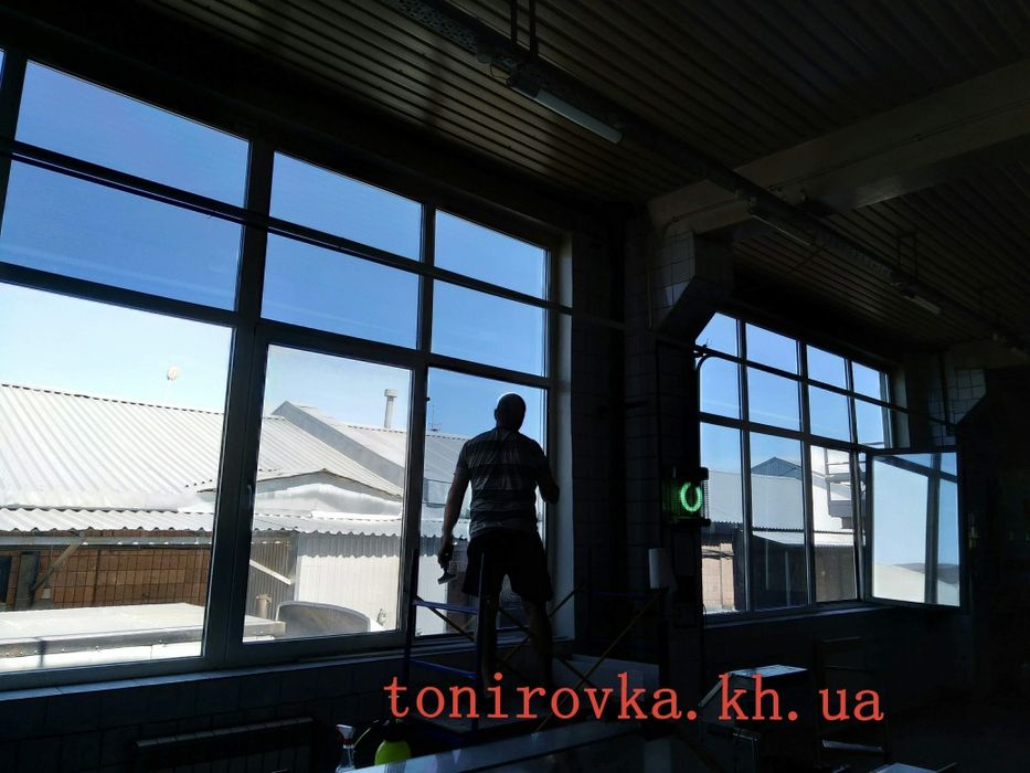 Поклейка боне пленки на балконы  окна перегородки