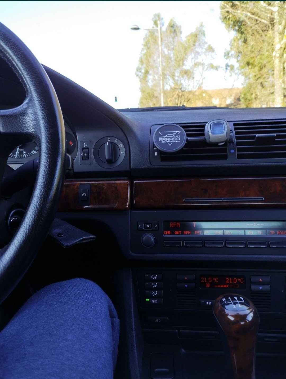 BMW e39 523i Excelente estado