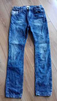 Młodzieżowe spodnie dżinsowe Reserved 146