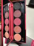 Dose of colors Blushing Berries palette