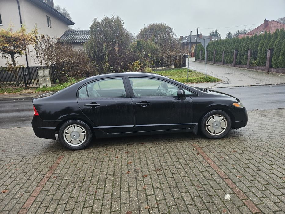 Honda Civic 1.8 benzyna 141 koni 2008r
