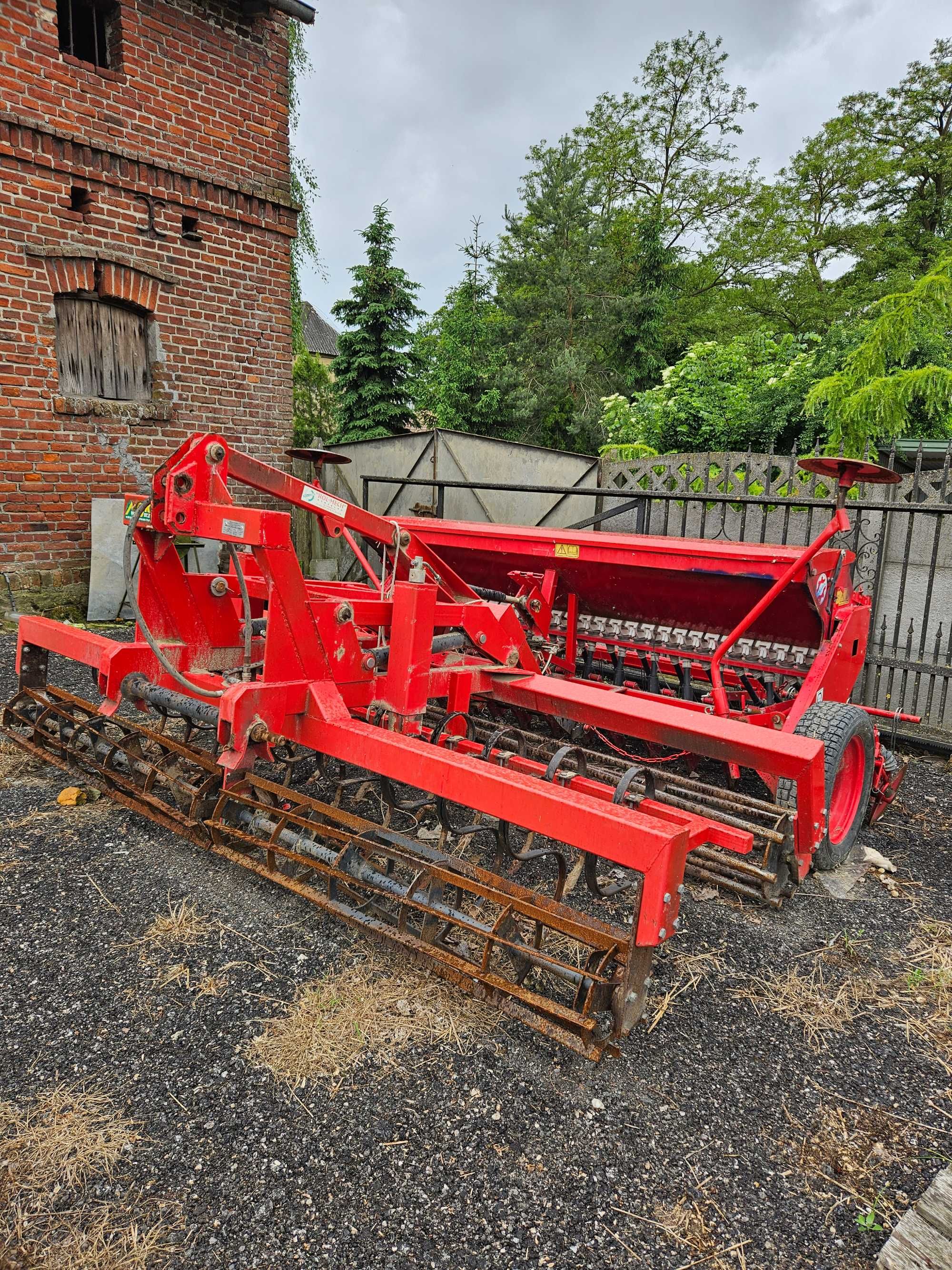 Siewnik Unia Famarol 3m