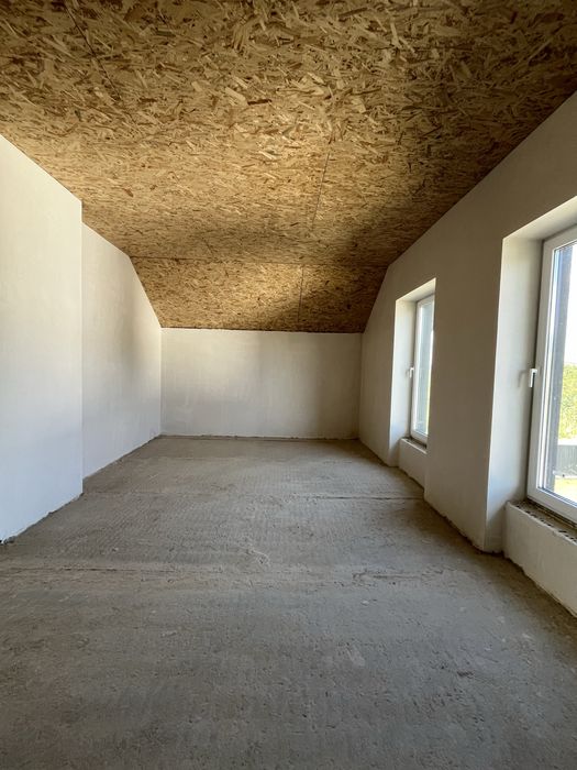 Продається будинок 140 м2 готовий до ремонту. Можливий обмін.