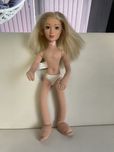 Гарна мʼяка лялька Барбі від Mattel. 35см.