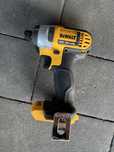 Zakrętarka udarowa 18V DeWalt DCF885 jak nowa