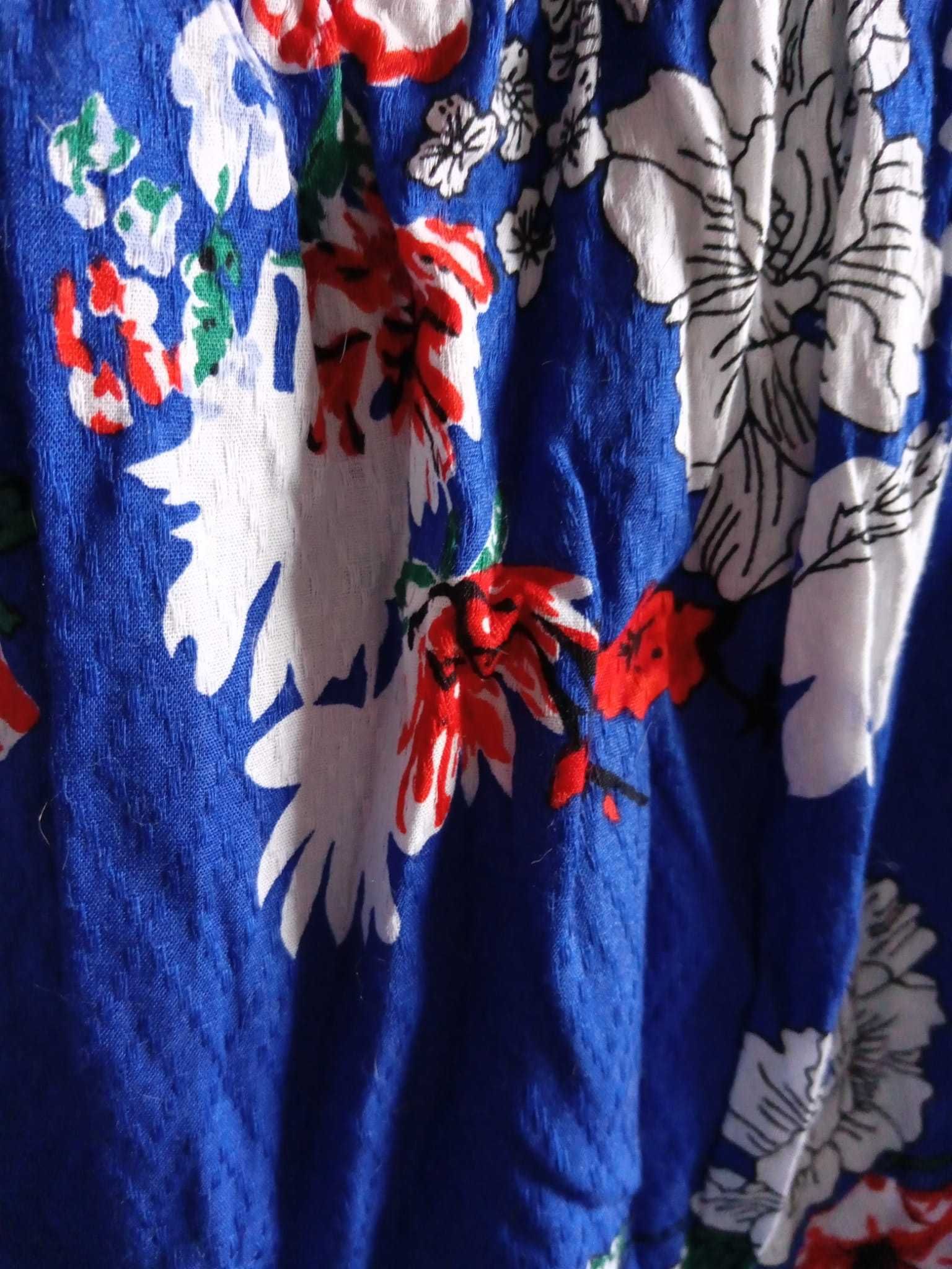 Blusa azul com padrão floral primark