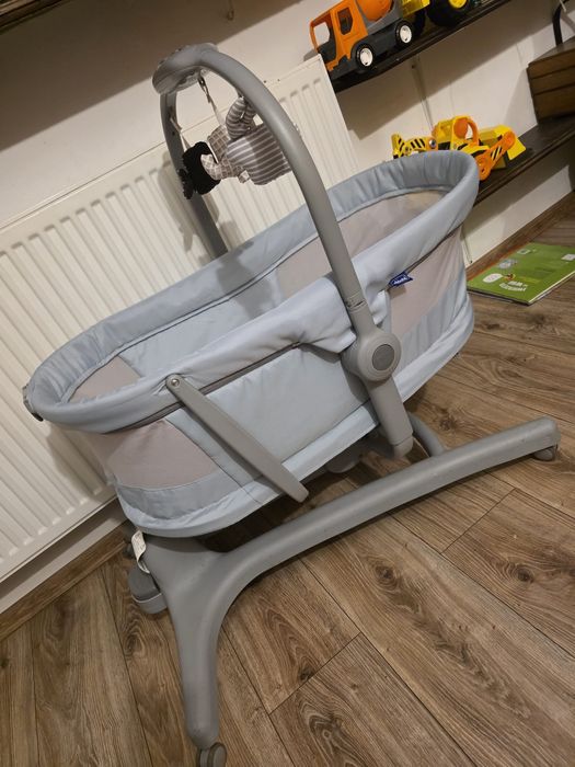 Chicco Baby Hug Pro 4w1 łóżeczko gondola krzesełko