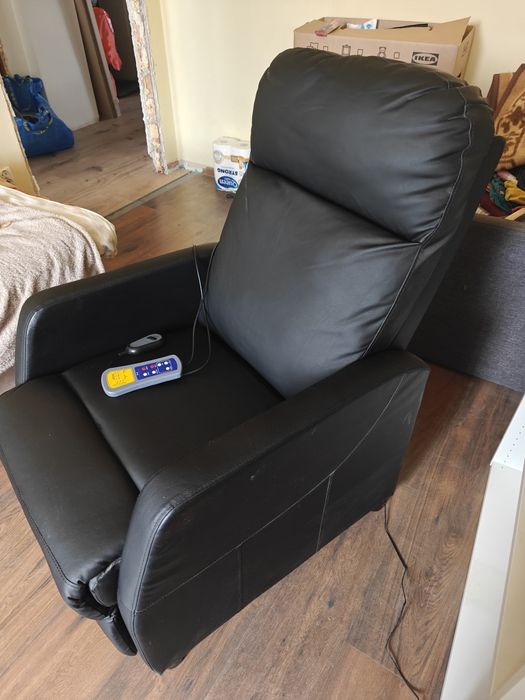 Fotel z masażem i funkcja podgrzewania