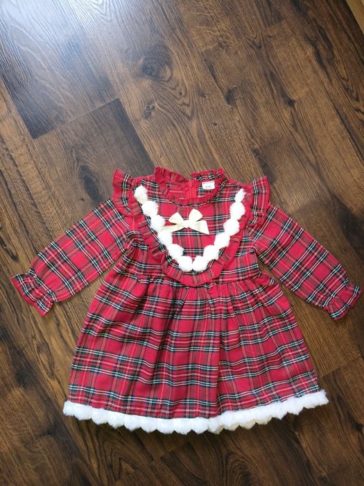 3 сукні для дівчинки 98 розмір