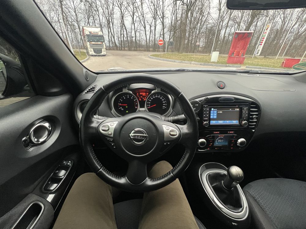 Продам Nissan Juke 2014 р 1.6 бензин