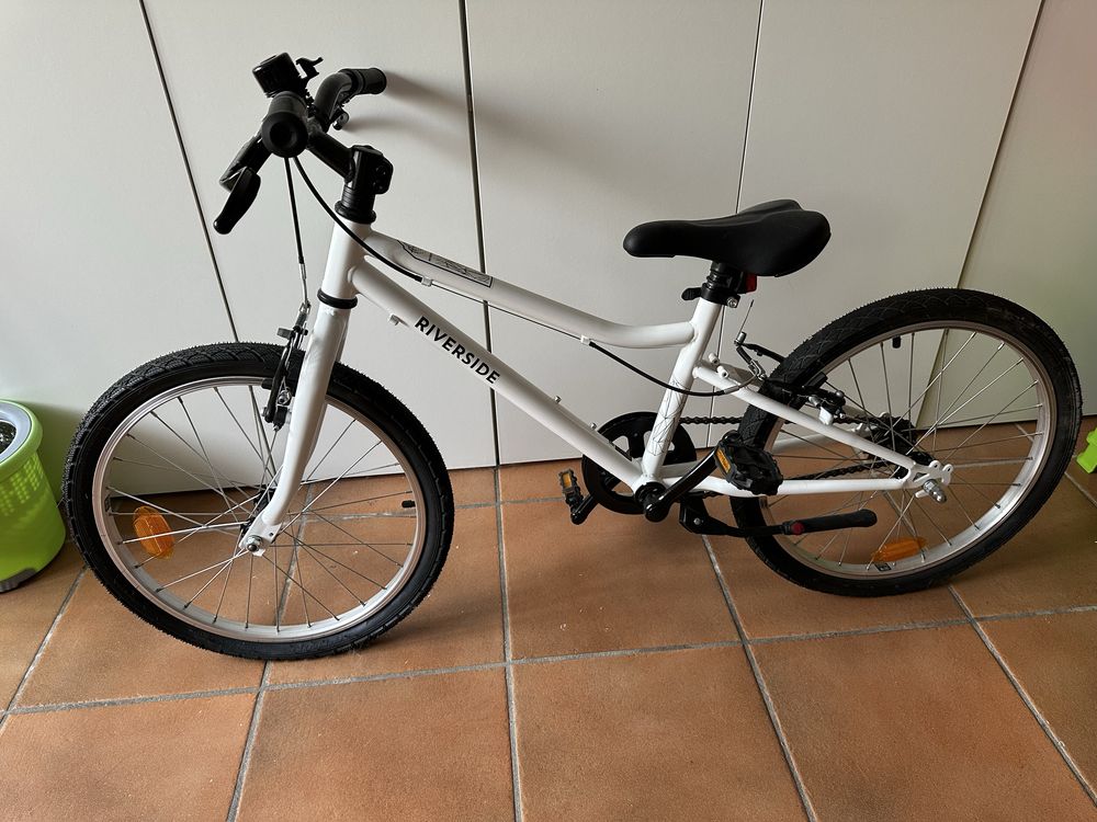 Bicicleta unissexo infantil.