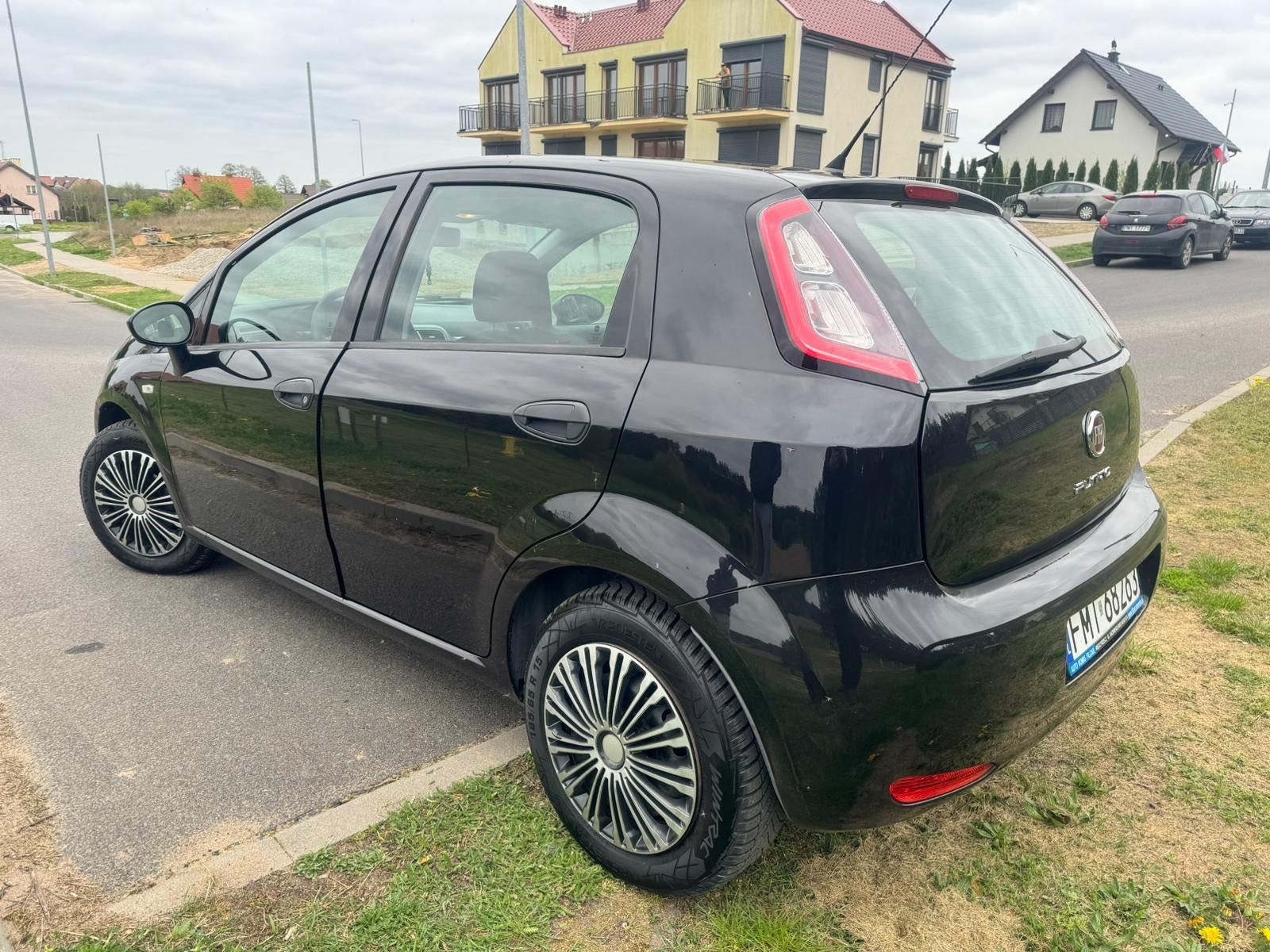 FIAT PUNTO 1.2 benzyna 2012 mały przebieg