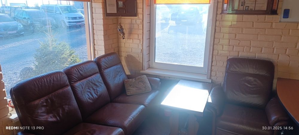 Оренда офісу з усіма зручностями з стоянкою і піднавісом