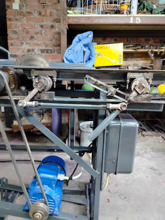 Деревообробативающий станок