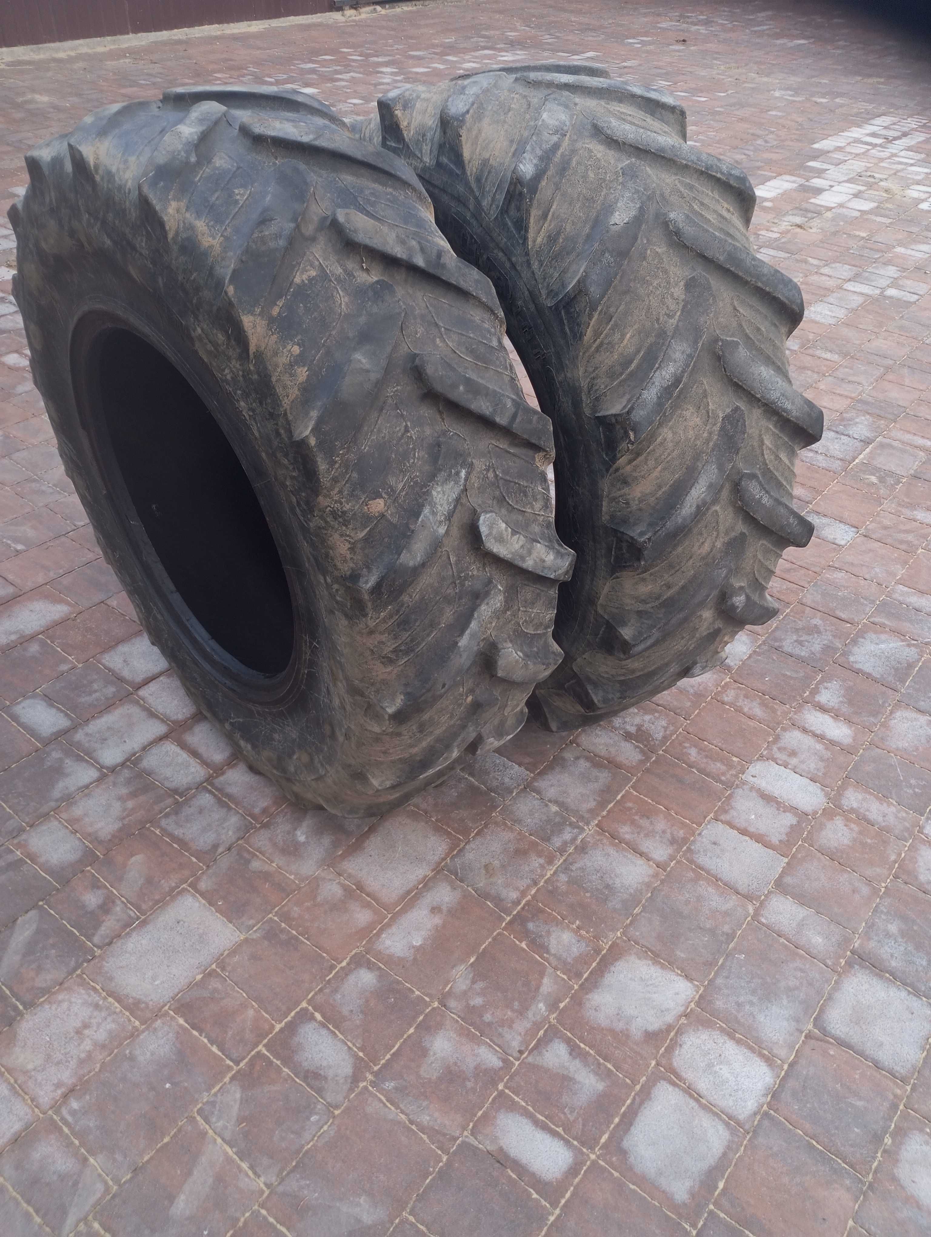 Opony TAURUS 380/85 R24.           /14.9 R24/