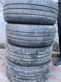 Продам резину Michelin 205/55 R16