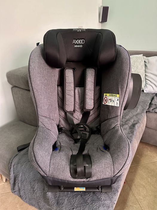Fotelik AXKID Minikid 2.0 RWF 0-25kg