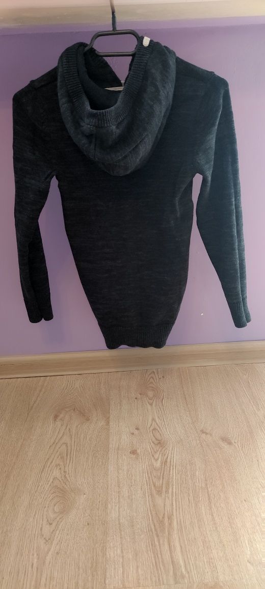 Sweter rozpinany rozmiar 134/140 firmy H&M