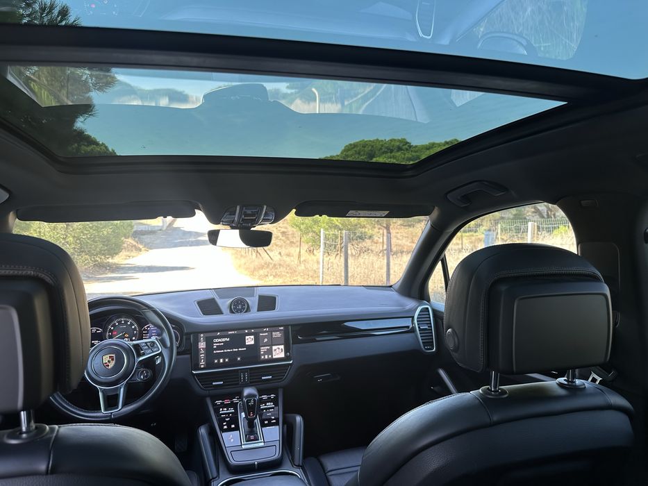 Porsche Cayenne 3.0 e-híbrido plug in 462cv