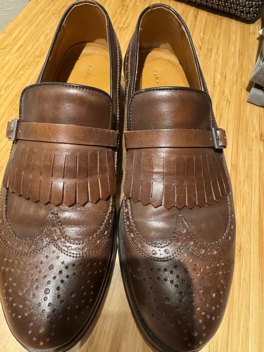 Sapato marca Zara castanhos n - 44