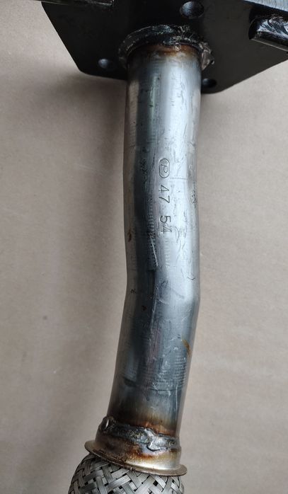 прийомна труба Kia Clarus