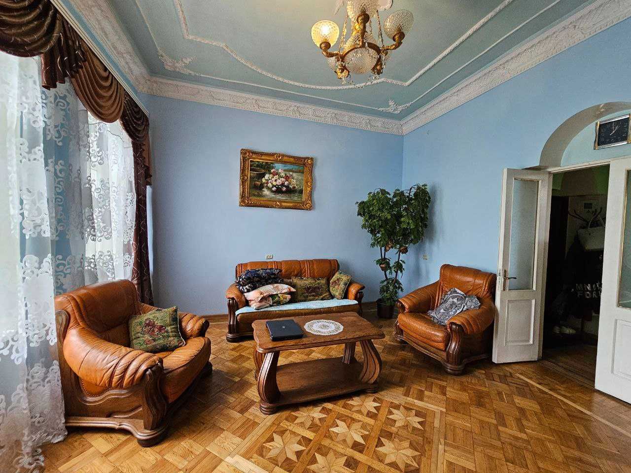 Квартира в Приморском р-не.